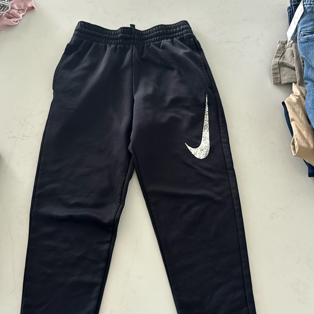 Boys small Nike jogger